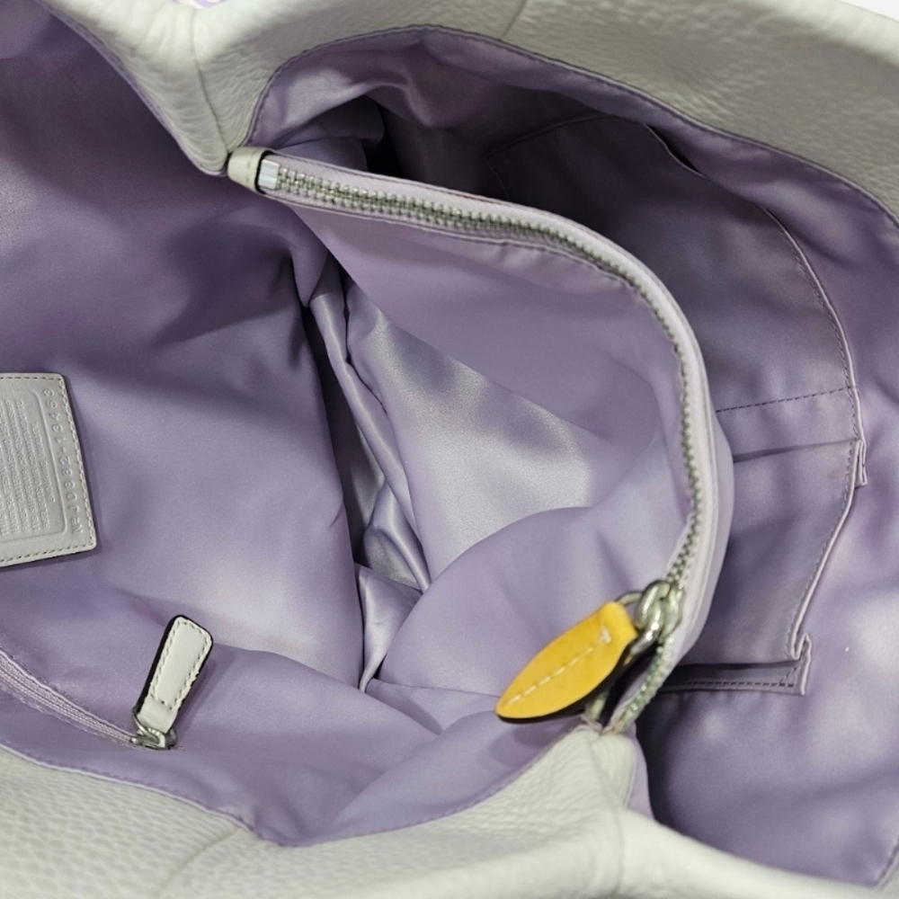 Coach Penelope Y2K Large Tote - Picture 16 of 16